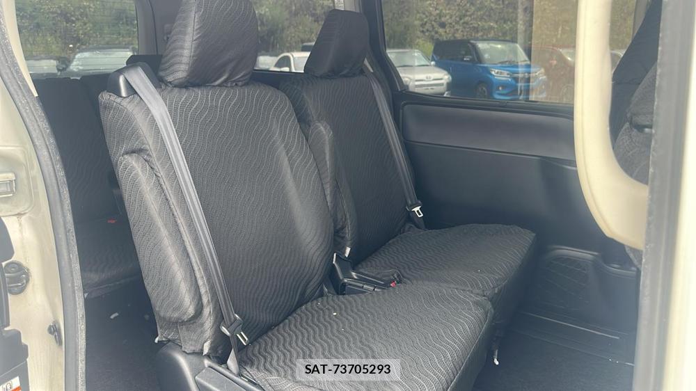 Toyota VOXY HYBRID 2014-07 6773626-9