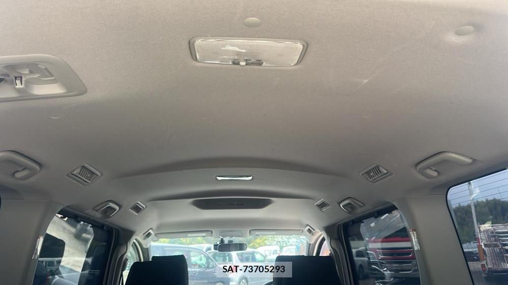 Toyota VOXY HYBRID 2014-07 6773626-22