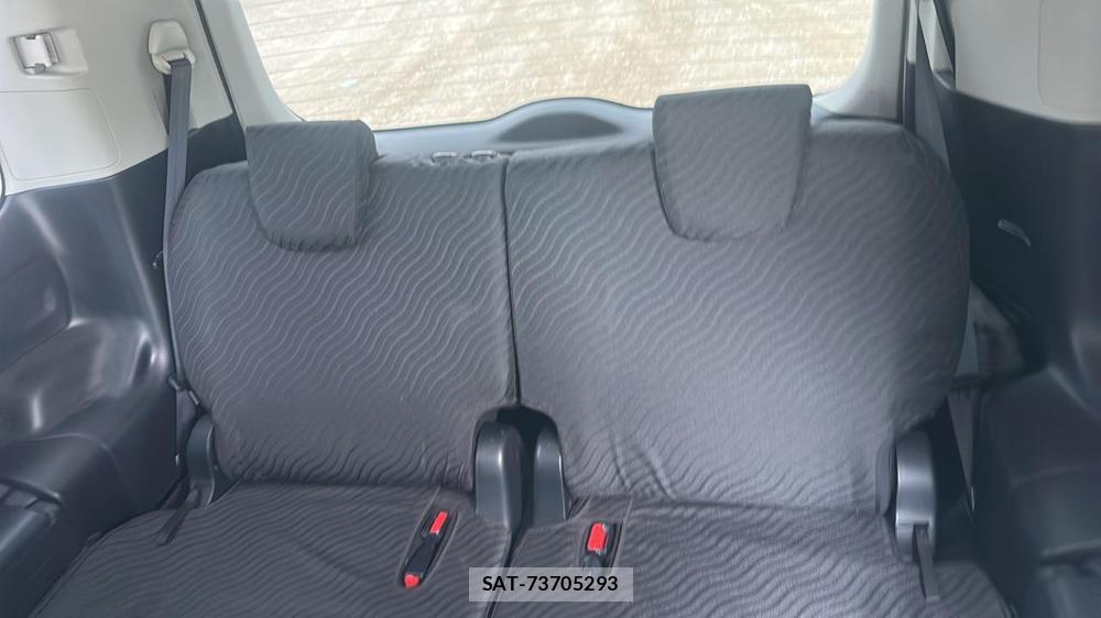 Toyota VOXY HYBRID 2014-07 6773626-23