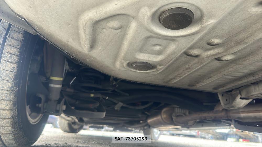 Toyota VOXY HYBRID 2014-07 6773626-31