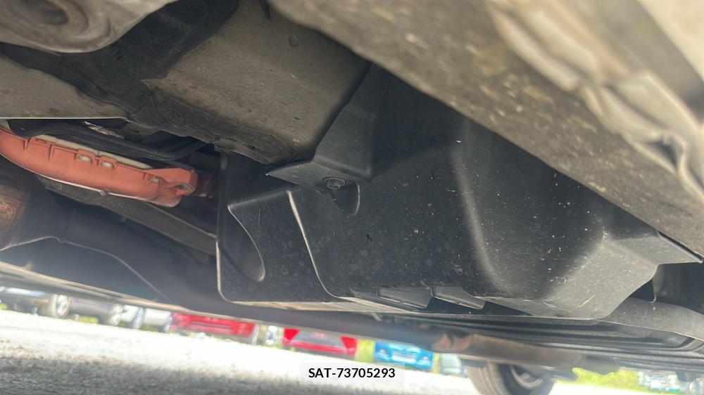 Toyota VOXY HYBRID 2014-07 6773626-33