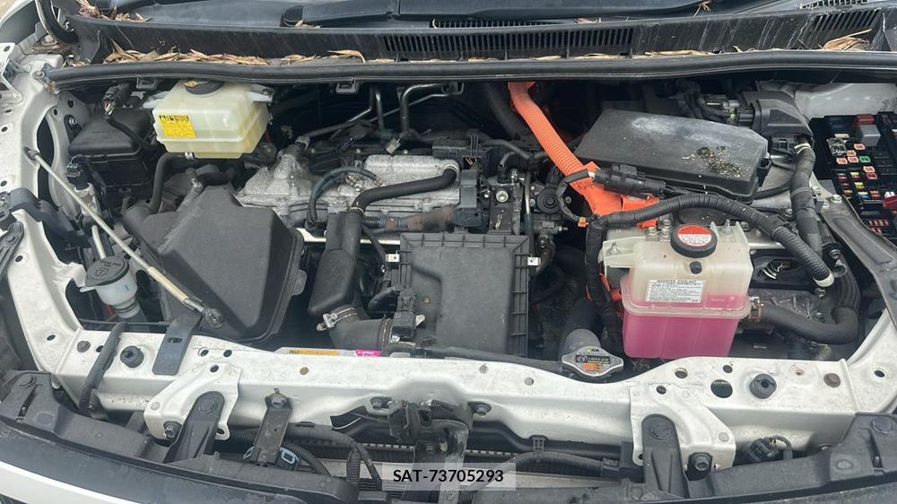 Toyota VOXY HYBRID 2014-07 6773626-34
