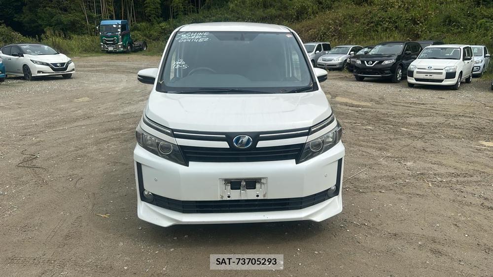 Toyota VOXY HYBRID 2014-07 6773626-7