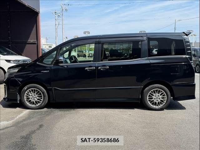 Toyota VOXY HYBRID 2016-12 8629714-16