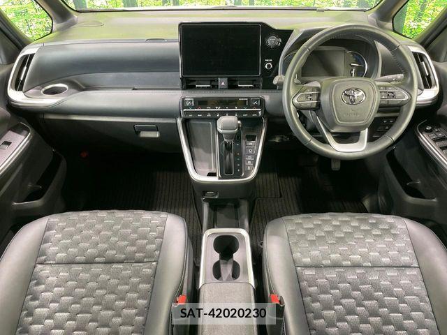 Toyota VOXY HYBRID 2024-04 8629694-1