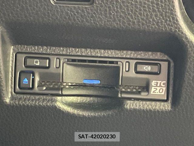 Toyota VOXY HYBRID 2024-04 8629694-6