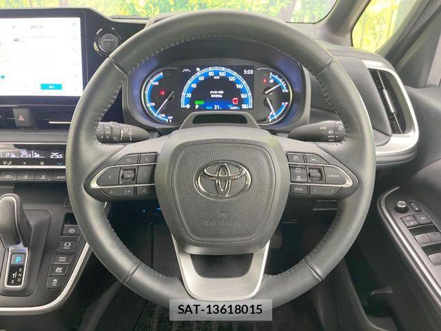 Toyota VOXY HYBRID 2024-02 8629699-11