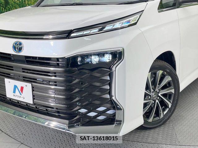 Toyota VOXY HYBRID 2024-02 8629699-12