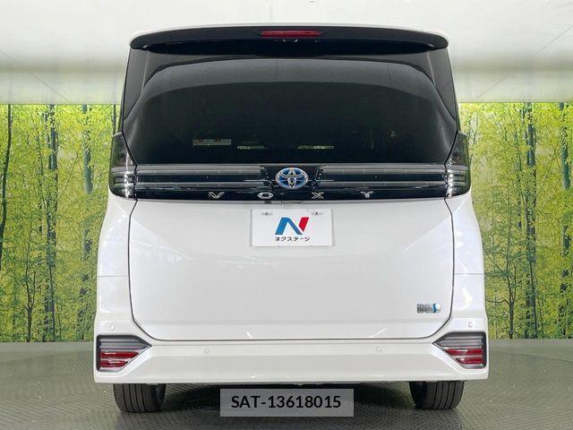 Toyota VOXY HYBRID 2024-02 8629699-15