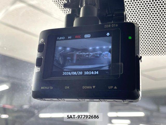 Toyota VOXY HYBRID 2022-03 8629684-6