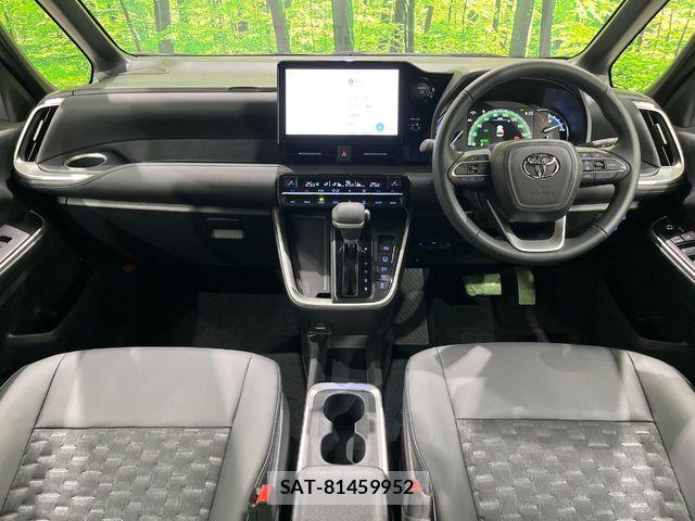 Toyota VOXY HYBRID 2026-01 8629687-1