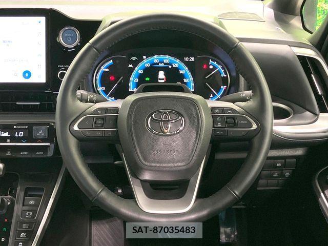 Toyota VOXY HYBRID 2023-09 8629698-11