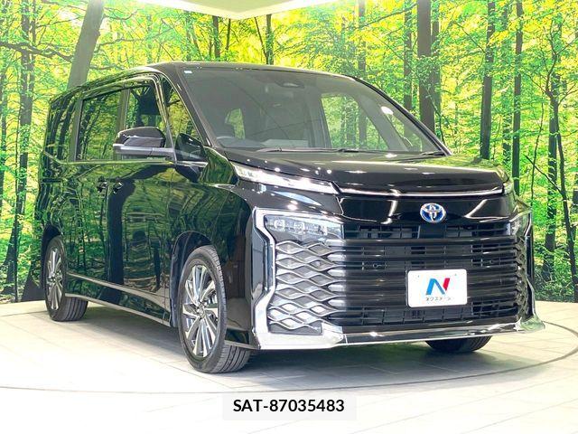 Toyota VOXY HYBRID 2023-09 8629698-16