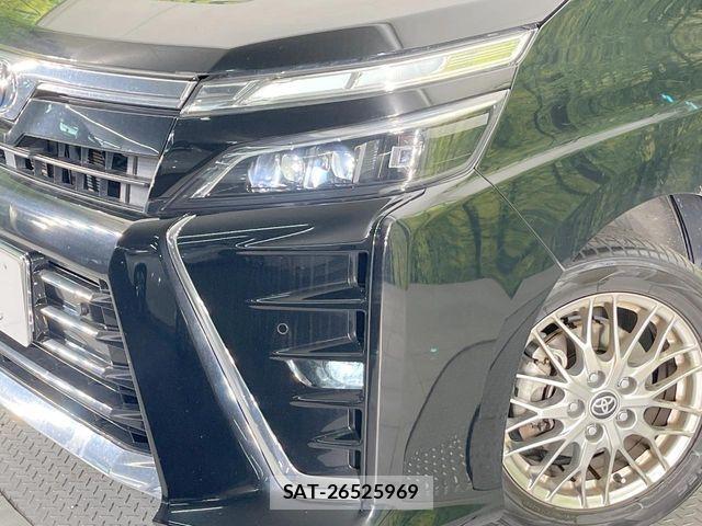 Toyota VOXY HYBRID 2021-03 8629710-12