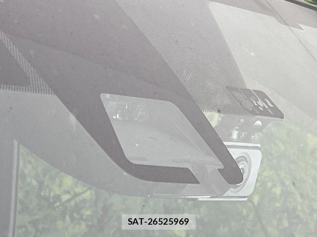 Toyota VOXY HYBRID 2021-03 8629710-4