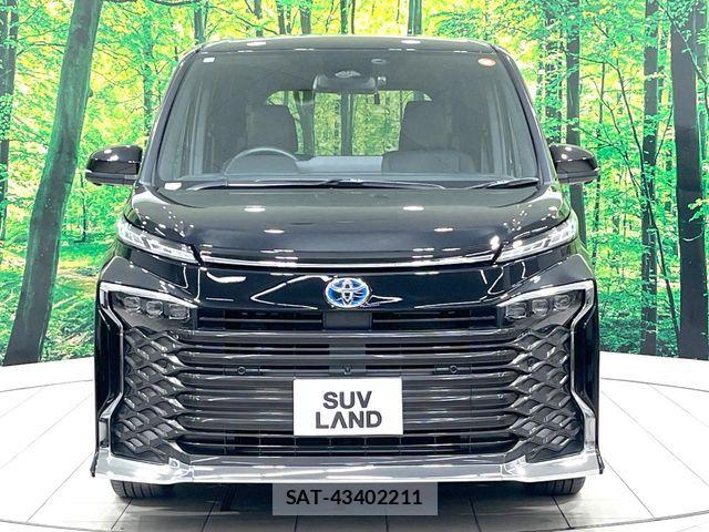 Toyota VOXY HYBRID 2024-10 8629682-15