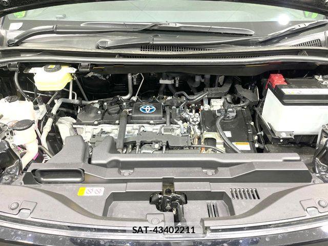 Toyota VOXY HYBRID 2024-10 8629682-18