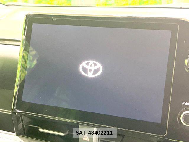 Toyota VOXY HYBRID 2024-10 8629682-3