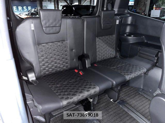 Toyota VOXY HYBRID 2023-01 8629691-9