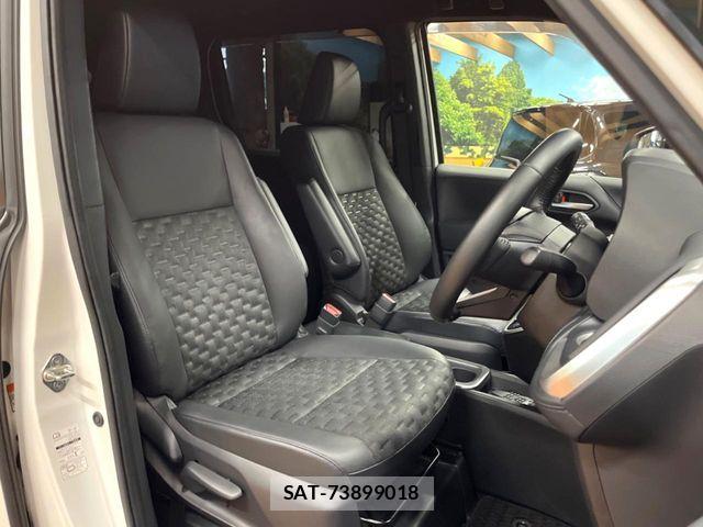 Toyota VOXY HYBRID 2023-01 8629691-7