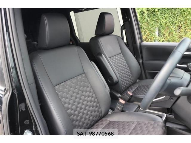 Toyota VOXY HYBRID 2024-10 8629701-18