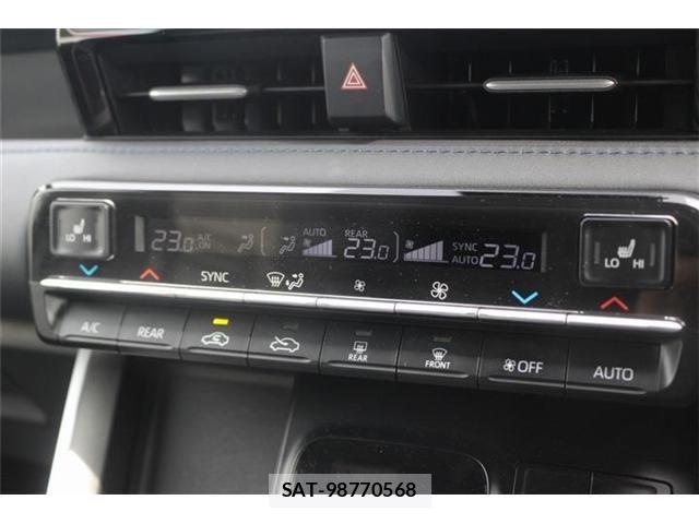 Toyota VOXY HYBRID 2024-10 8629701-24