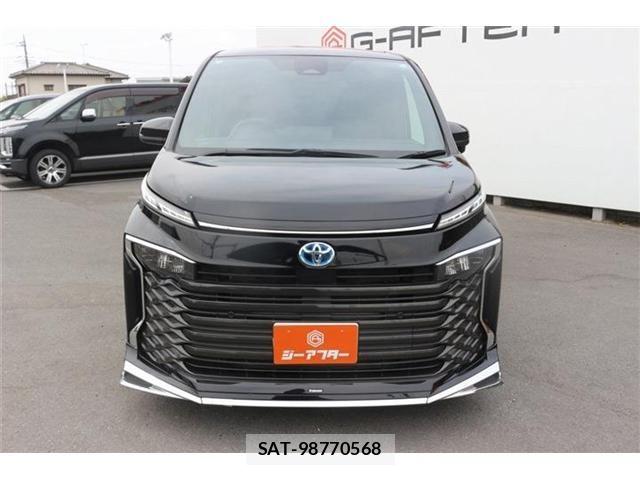 Toyota VOXY HYBRID 2024-10 8629701-3