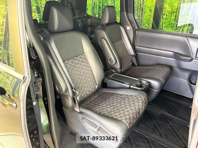 Toyota VOXY HYBRID 2025-04 8629683-10