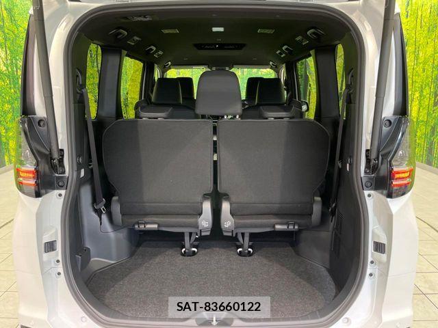 Toyota VOXY HYBRID 2026-07 8629680-10