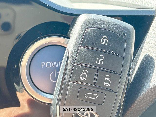 Toyota VOXY HYBRID 2023-04 8629703-10