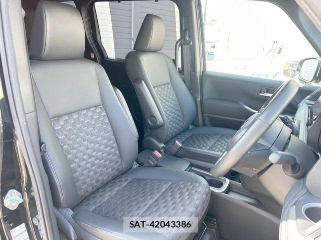 Toyota VOXY HYBRID 2023-04 8629703-11