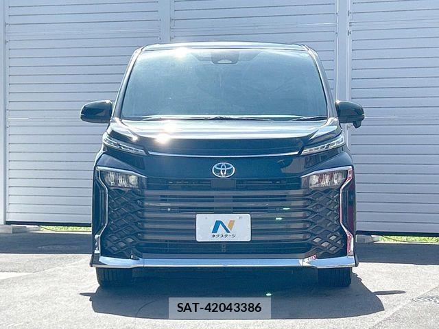 Toyota VOXY HYBRID 2023-04 8629703-18