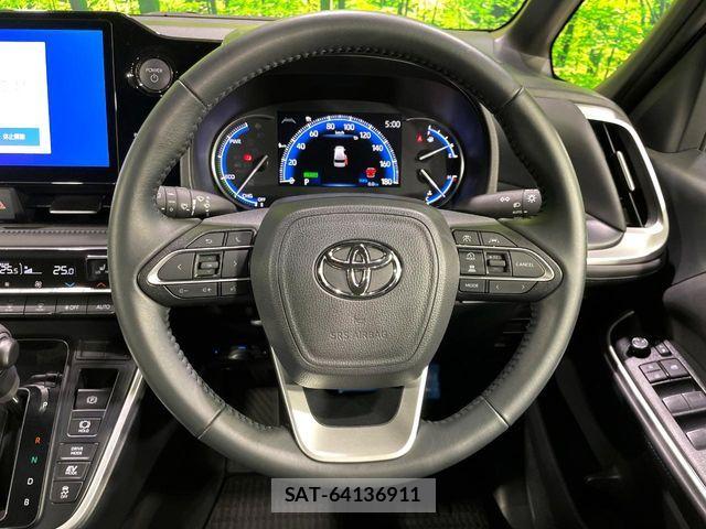 Toyota VOXY HYBRID 2025-05 8629686-12