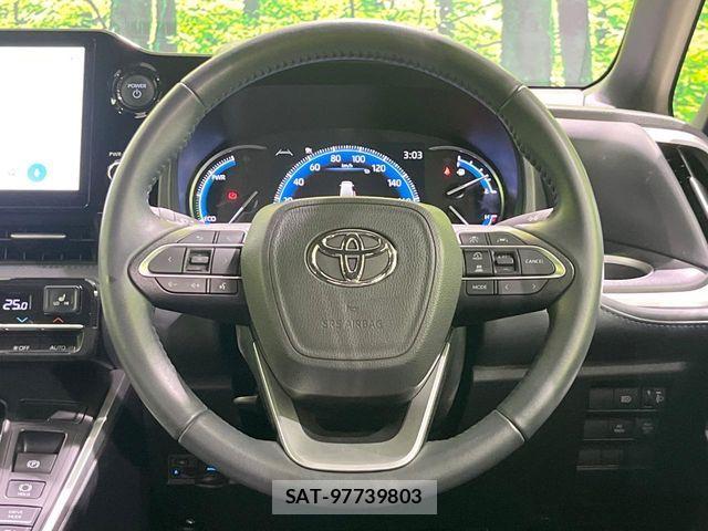 Toyota VOXY HYBRID 2023-09 8662356-11