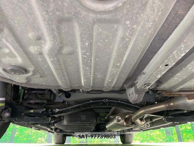 Toyota VOXY HYBRID 2023-09 8662356-18