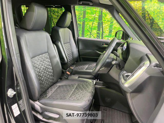 Toyota VOXY HYBRID 2023-09 8662356-7
