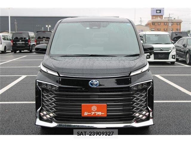Toyota VOXY HYBRID 2023-05 8662359-14