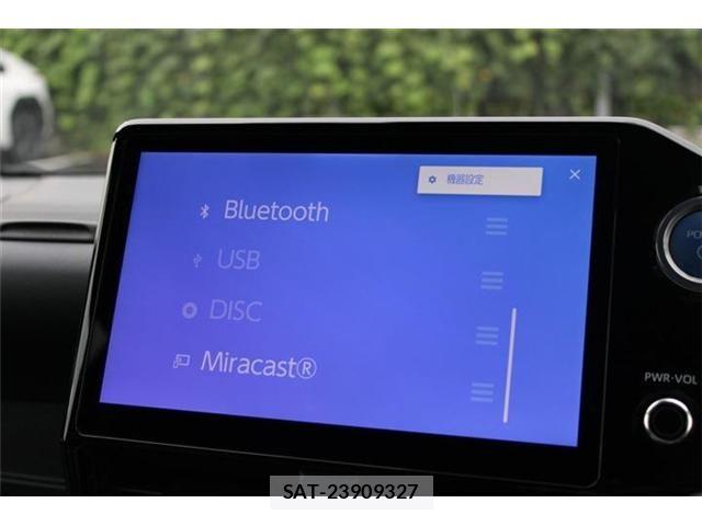 Toyota VOXY HYBRID 2023-05 8662359-4
