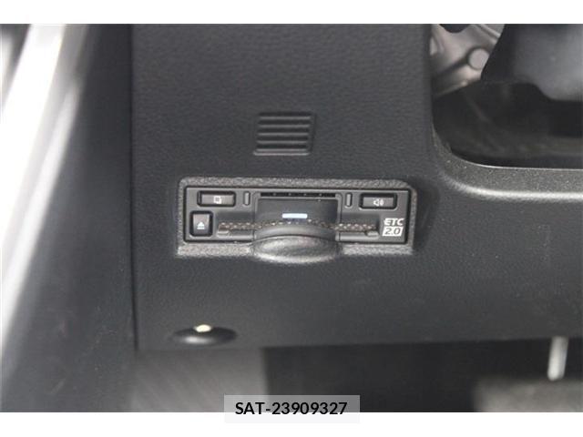 Toyota VOXY HYBRID 2023-05 8662359-5