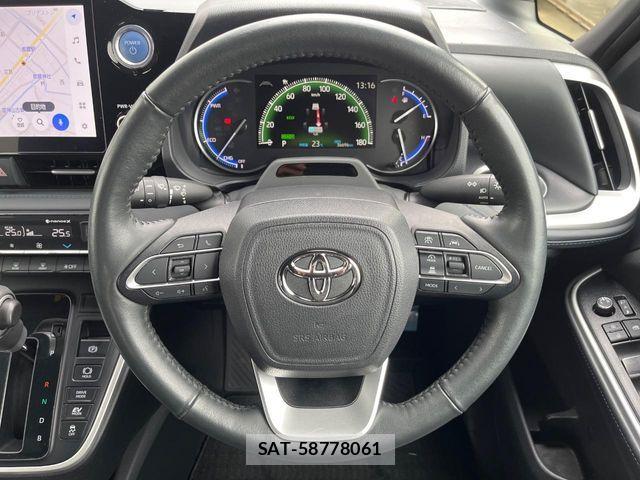 Toyota VOXY HYBRID 2023-05 8662357-11