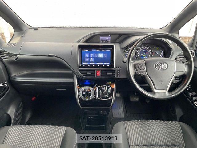 Toyota VOXY HYBRID 2019-05 8662366-1