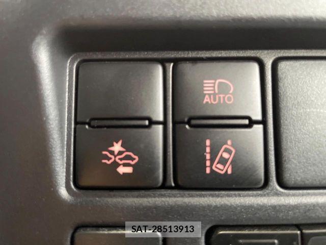 Toyota VOXY HYBRID 2019-05 8662366-6