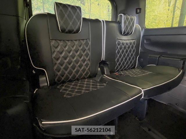 Toyota VOXY HYBRID 2020-06 8662365-9