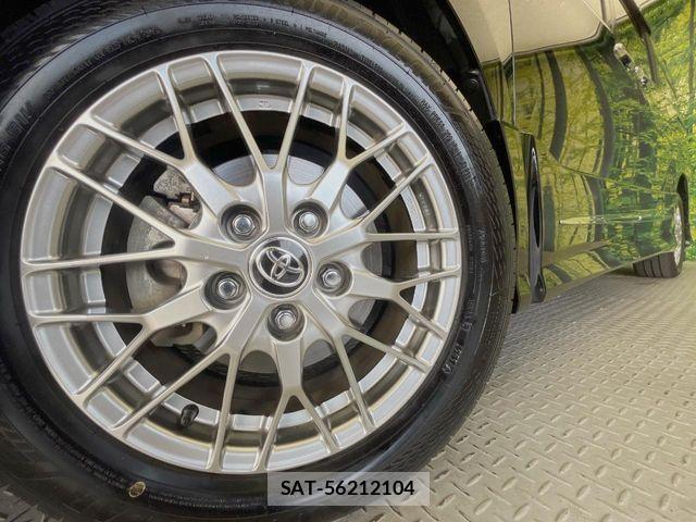 Toyota VOXY HYBRID 2020-06 8662365-13