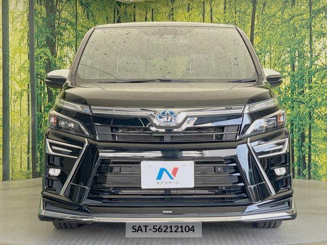Toyota VOXY HYBRID 2020-06 8662365-14