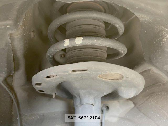 Toyota VOXY HYBRID 2020-06 8662365-19