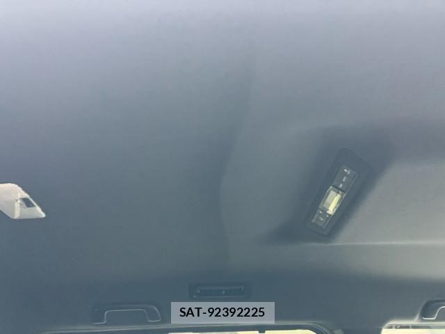 Toyota VOXY HYBRID 2020-10 8667133-20