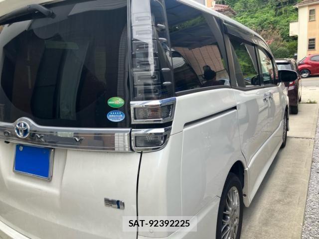 Toyota VOXY HYBRID 2020-10 8667133-4