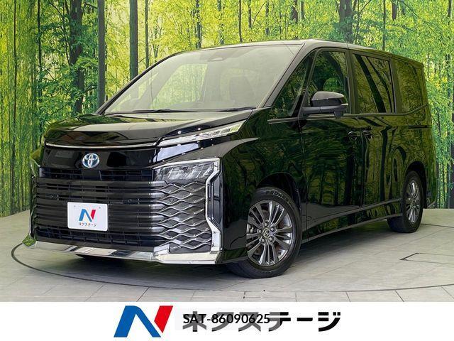 Toyota VOXY HYBRID 2023-07 8667131-0