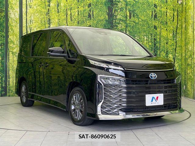Toyota VOXY HYBRID 2023-07 8667131-16